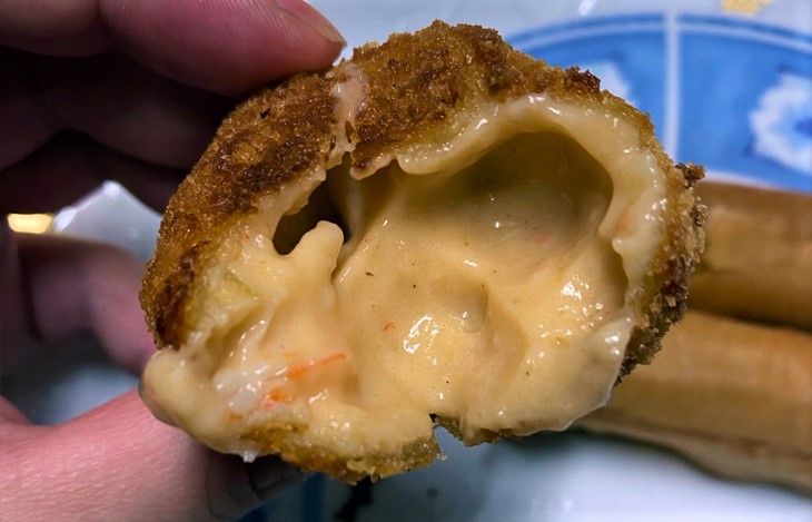 Croquetas cremosas de gambas al ajillo